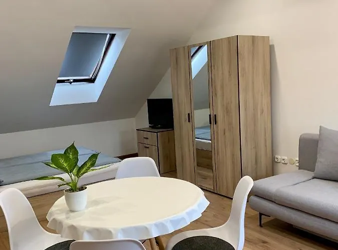 Barbakan Apartment *